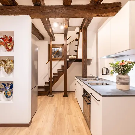 דירה 8 Minuti A Piedi Da Piazza San Marco, Centralissimo